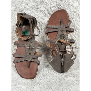 Gray Gladiator Sandals Shoes Womens Size 7.5 Faux Suede Strappy Medallion Zip